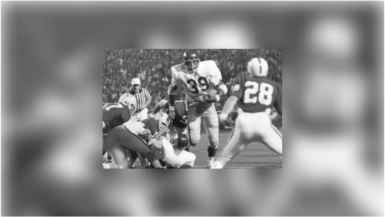 USC's football team playing against Alabama